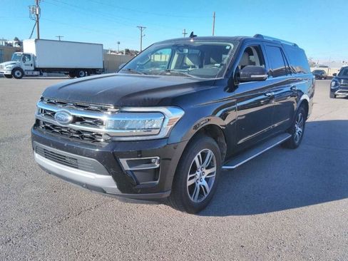 Used 2023 Ford Expedition Max Limited image 3