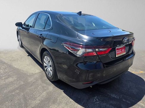 Used 2023 Toyota Camry LE w/ Cold Weather Package FWD image 5