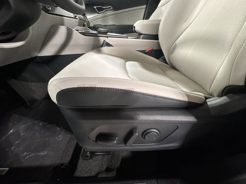 New 2026 Kia Sportage EX image 17