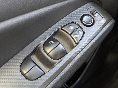 Used 2024 Nissan Altima 2.5 SV image 22