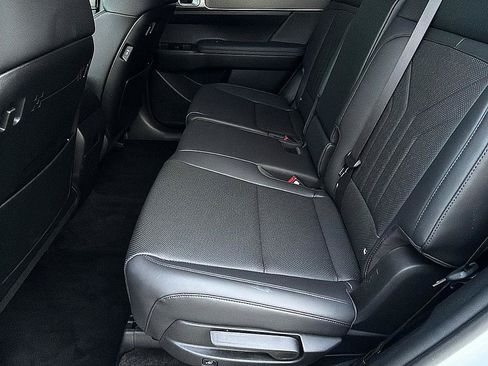 Certified 2026 Hyundai Santa Fe SEL FWD image 8