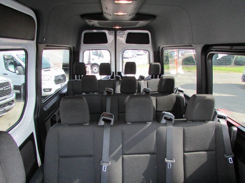 Used 2024 Mercedes-Benz Sprinter 2500 image 26