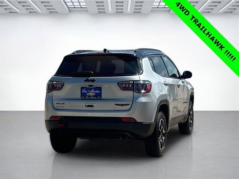 Used 2024 Jeep Compass Trailhawk image 5