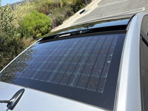 Used 2011 Toyota Prius Four w/ Solar Roof Pkg FWD image 21