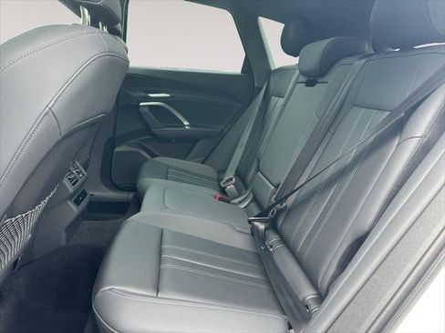 Certified 2025 Audi Q5 Premium w/ Convenience Package AWD/4WD image 13
