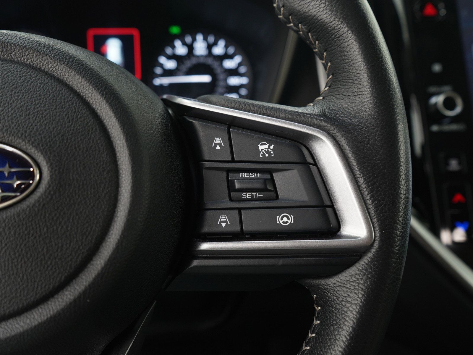 Used 2025 Subaru Ascent Premium AWD/4WD image 28