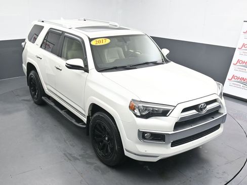 Used 2017 Toyota 4Runner Limited image 24