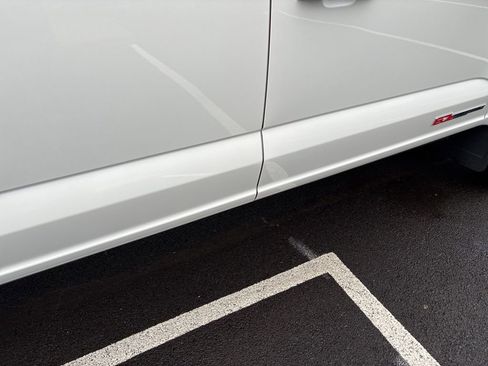 Used 2024 Ford F250 Platinum image 39