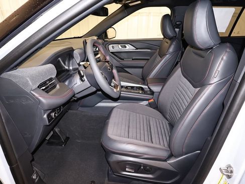 New 2026 Ford Explorer ST-Line AWD/4WD image 12