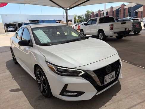 Used 2023 Nissan Sentra SR w/ SR Premium Package FWD image 5