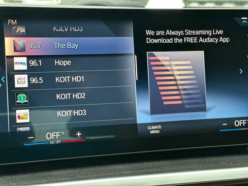 Used 2023 BMW i4 eDrive35 w/ Premium Package image 17