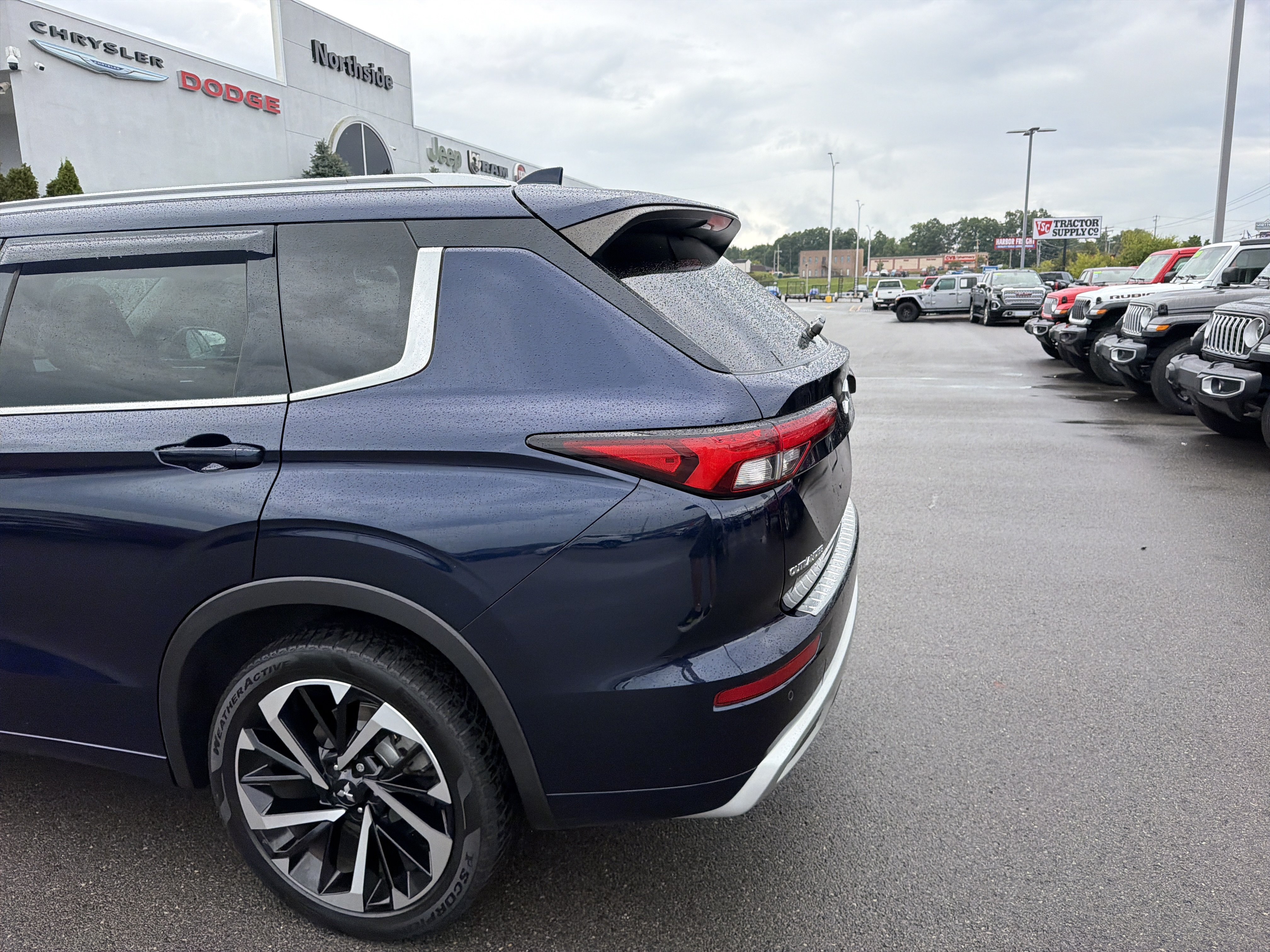 Used 2022 Mitsubishi Outlander SEL AWD/4WD image 10