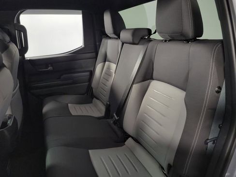 Used 2025 Toyota Tacoma TRD Sport image 17