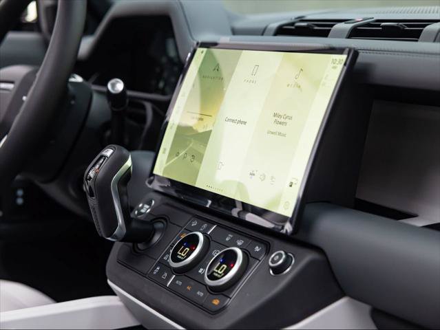 New 2026 Land Rover Defender 110 X-Dynamic SE AWD/4WD image 29