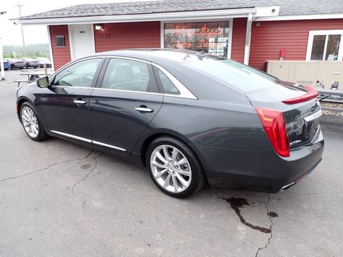 Used 2013 Cadillac XTS Luxury w/ Driver Awareness Package AWD/4WD image 4