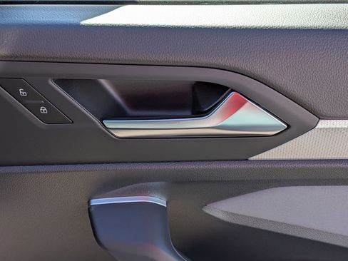 New 2026 Volkswagen Jetta SE image 32