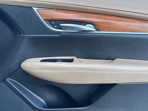 Certified 2019 Cadillac XT5 Platinum AWD/4WD image 19