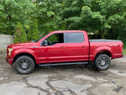 Used 2016 Ford F150 XLT w/ Equipment Group 302A Luxury AWD/4WD image 2
