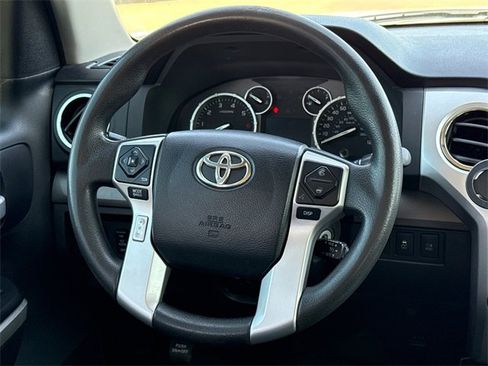 Used 2015 Toyota Tundra SR5 image 13