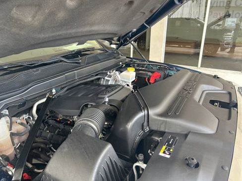 Used 2022 RAM 2500 Laramie AWD/4WD image 11