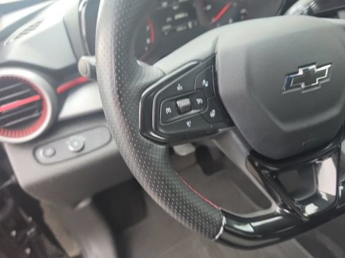 Used 2024 Chevrolet Trax RS w/ Driver Confidence Package FWD image 15