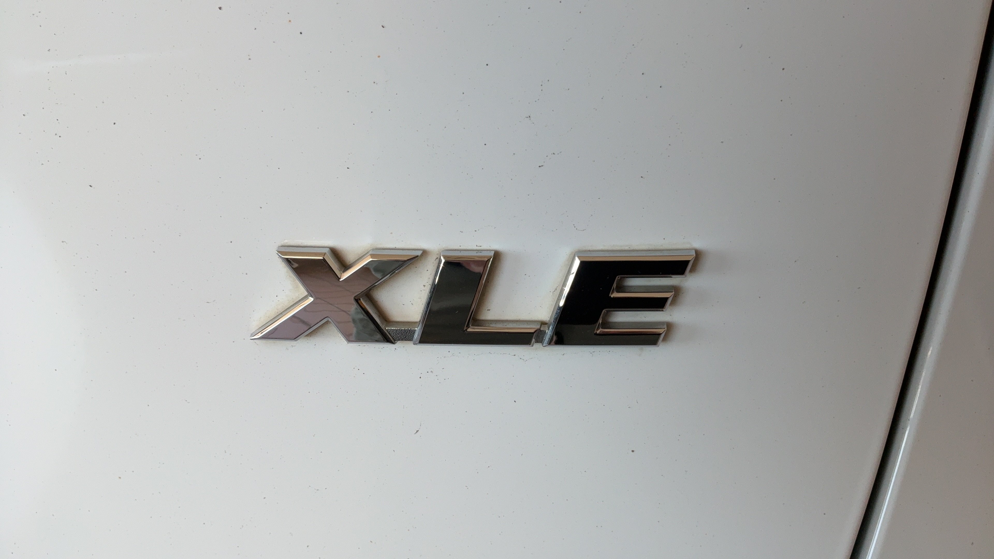 Used 2021 Toyota RAV4 XLE w/ Convenience Package FWD image 32