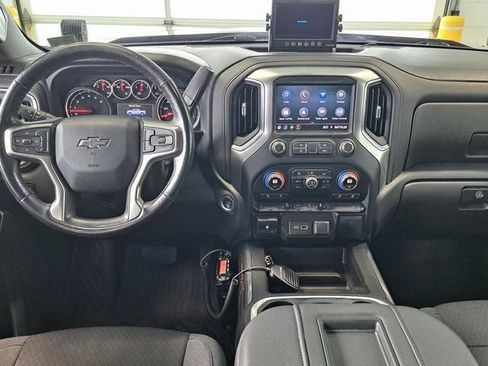 Used 2021 Chevrolet Silverado 1500 LT Trail Boss w/ LPO, Dark Essentials Package AWD/4WD image 29
