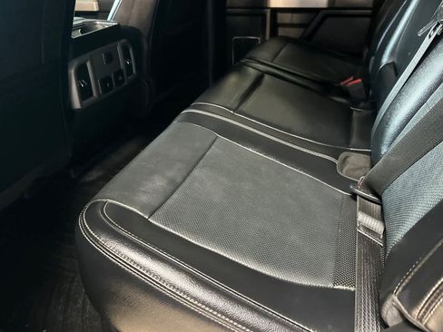 Used 2019 Ford F250 Lariat w/ Lariat Value Package image 5