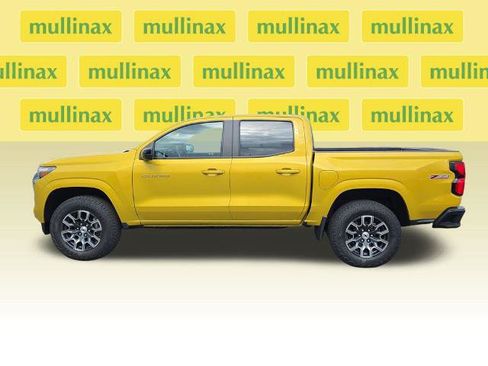 Used 2023 Chevrolet Colorado Z71 w/ Z71 Convenience Package 2 AWD/4WD image 8
