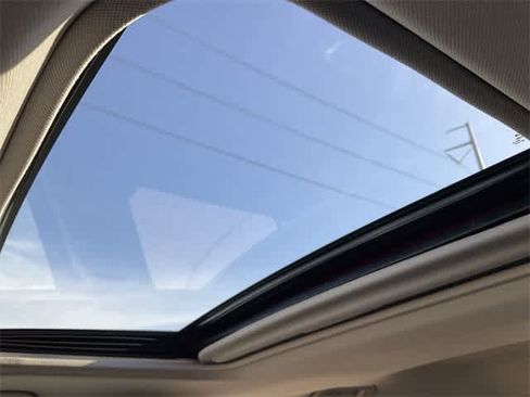 Used 2025 Toyota RAV4 XLE image 15