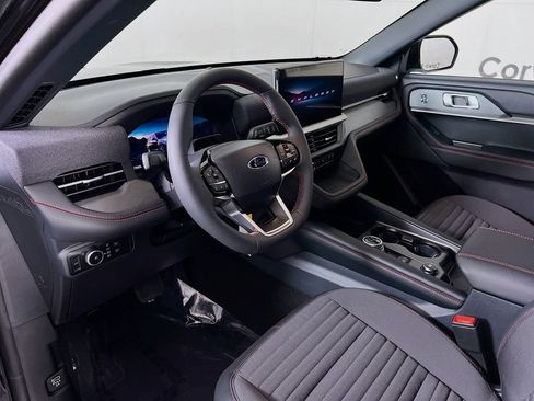 New 2026 Ford Explorer ST-Line w/ ST-Line Street Pack AWD/4WD image 3