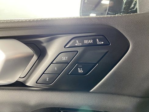 Certified 2025 BMW X7 M60i w/ Climate Comfort Package image 8