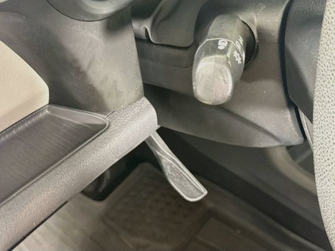 Certified 2022 Toyota Sienna LE FWD image 10
