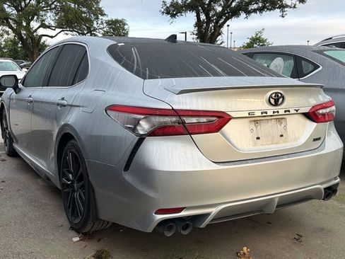 Used 2021 Toyota Camry XSE FWD image 7