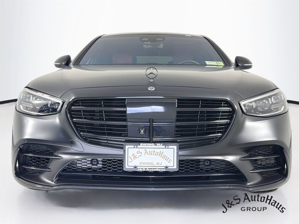 Used 2021 Mercedes-Benz S 580 4MATIC Sedan image 2