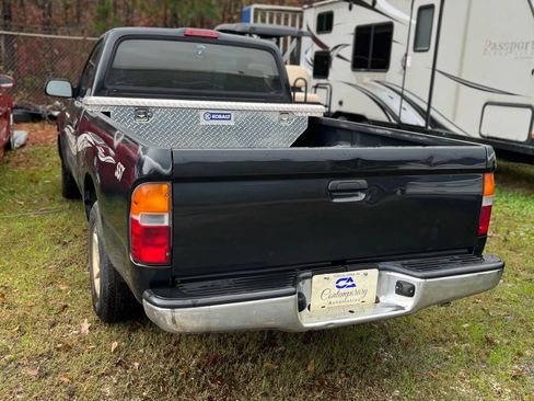 Used 2000 Toyota Tacoma 2WD Regular Cab image 2
