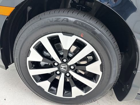 New 2026 Honda Odyssey EX-L image 4