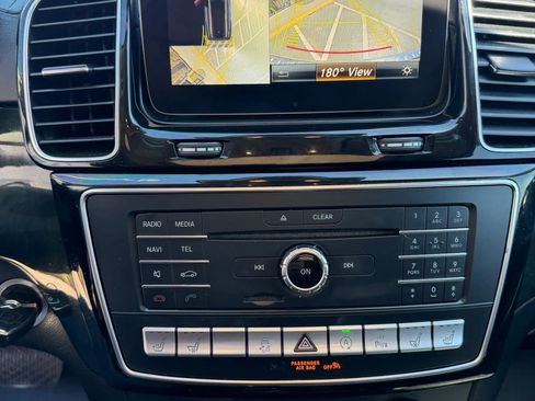 Used 2017 Mercedes-Benz GLS 550 4MATIC image 26