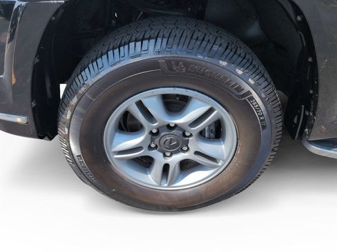 Used 2015 Toyota 4Runner Limited AWD/4WD image 30