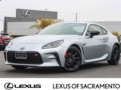 Used 2023 Toyota GR86 Premium image 1