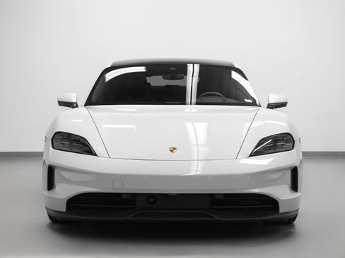 Certified 2025 Porsche Taycan AWD/4WD image 8