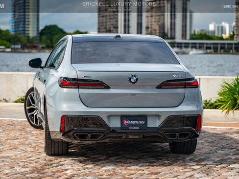 Used 2024 BMW 760i xDrive w/ Executive Package image 3