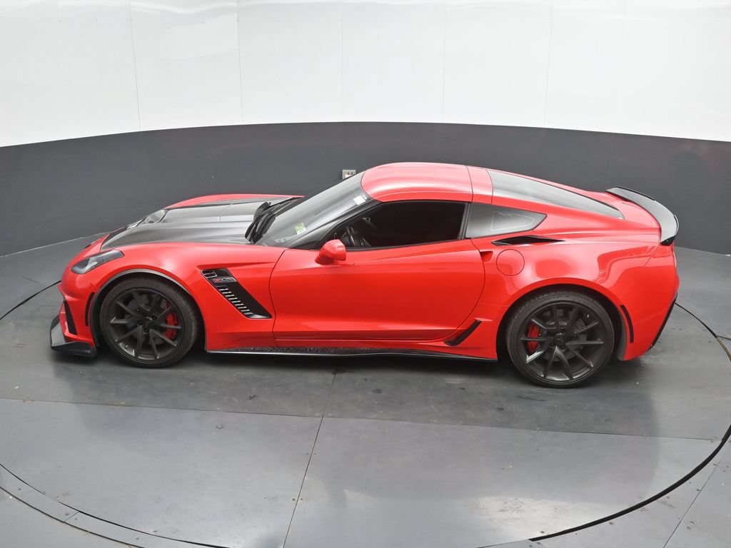Used 2016 Chevrolet Corvette Z06 w/ 3LZ Preferred Equipment Group RWD image 38