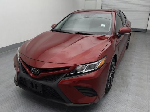 Used 2018 Toyota Camry SE w/ Moonroof Package image 15