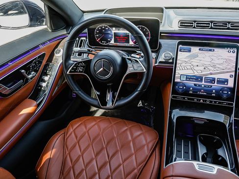 Certified 2022 Mercedes-Benz S 580 4MATIC Sedan w/ Rear Seat Package image 14