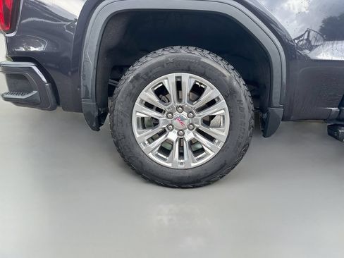Used 2023 GMC Sierra 1500 Denali w/ Technology Package AWD/4WD image 13