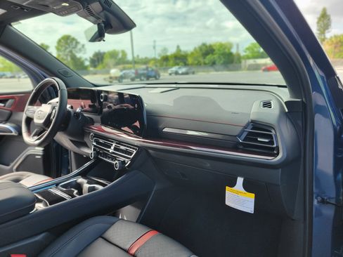 New 2026 Chevrolet Traverse RS FWD image 30