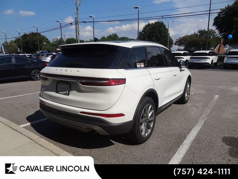 Used 2022 Lincoln Corsair AWD w/ Premium Package image 3