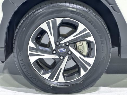 Used 2024 Subaru Crosstrek 2.0i Premium AWD/4WD image 13