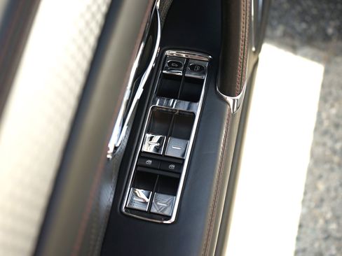 Used 2014 Bentley Flying Spur W12 AWD/4WD image 11